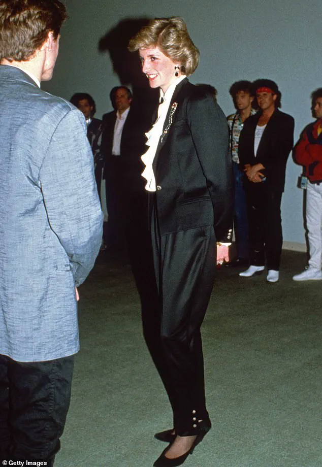 Princess of Wales Makes Timely Appearance at Brighton & Hove Albion Stadium, Paying Tribute to Princess Diana in Elegantly Nodding Ensemble