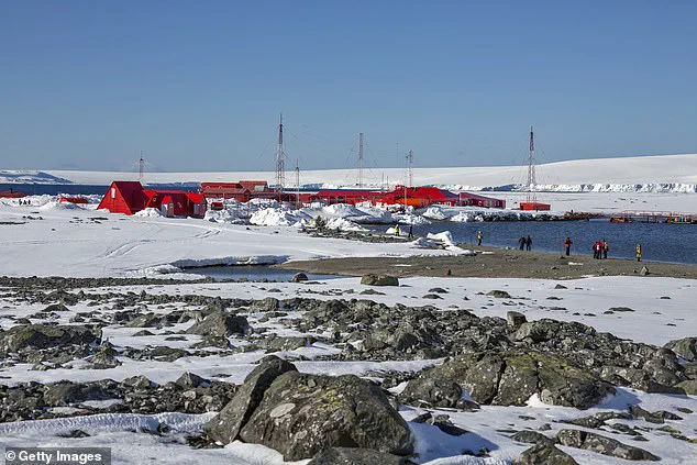 Unauthorized Flight in Antarctica by American Influencer Sparks International Legal Dispute