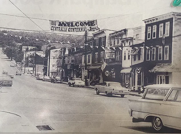 Centralia: From Coal Boom to Abandoned Ghost Town – A Tale of Economic Ruin and Nature's Reckoning