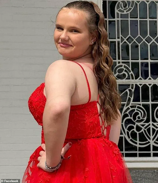 16-Year-Old Alabama Teen Dies on Christmas Day After Sudden Collapse During Video Call with Father in Hospital