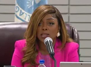 Former Chicago Mayor Lori Lightfoot Faces Lawsuit Over Alleged $11,000 Credit Card Debt