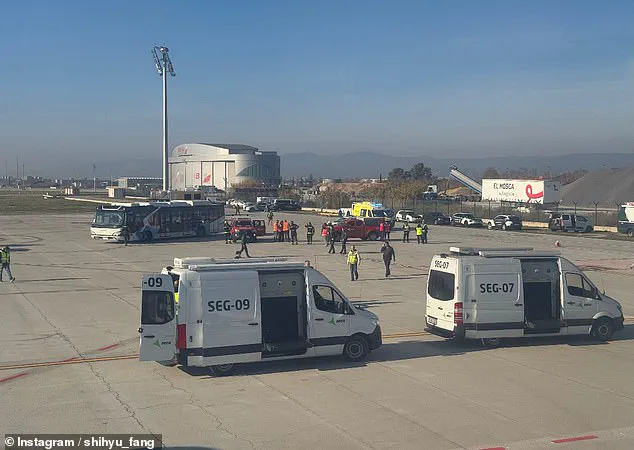 Spanish Police Surround Turkish Airlines Plane at Barcelona Airport Over Onboard Threat