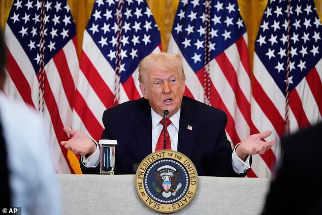 Trump's Tariff Threat to NATO Allies Over Greenland Sparks Sharp International Criticism