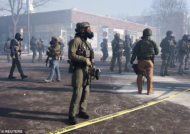 Shooting of ICU Nurse Alex Jeffrey Pretti Sparks National Outcry as Clinton and Obama Condemn Trump's Policies