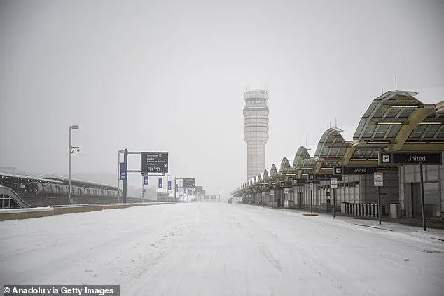Major Airline Faces Scrutiny Over 15-Hour Delay and Cancellation During Winter Storm Fern, Leaving Passengers Stranded for Over 24 Hours