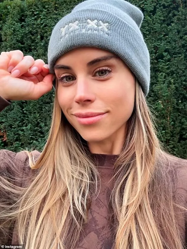 Students Clash with Mother During ICE Protest, Raising Safety Concerns