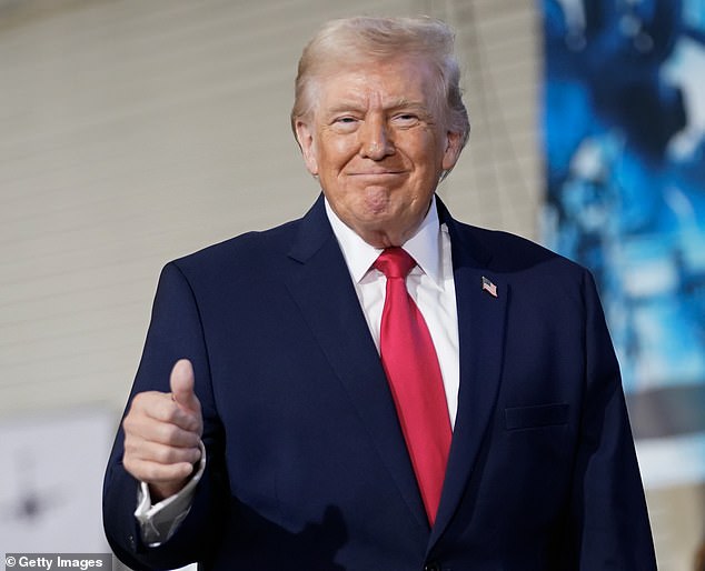 Obama Condemns Trump's Meme, Calls U.S. Politics a 'Clown Show' Amid Eroding Trust