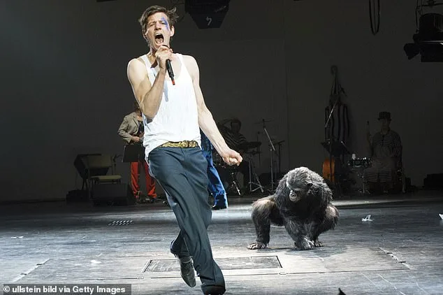 Actor Assaulted on Stage During German Play Tackling Fascist Violence