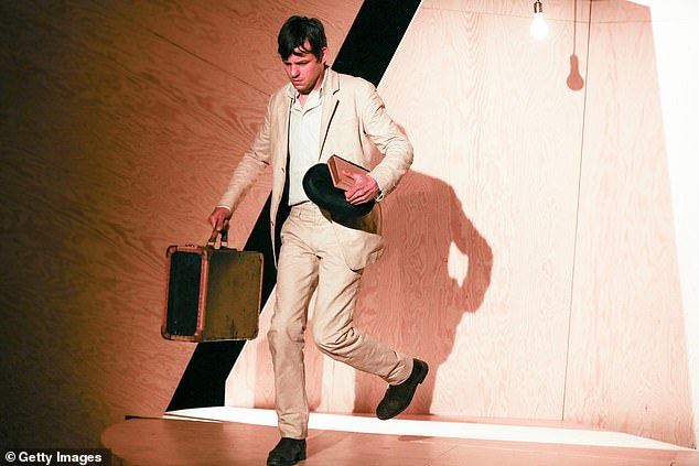 Actor Assaulted on Stage During German Play Tackling Fascist Violence