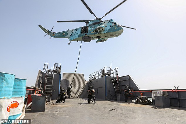 Iran and Russia Conduct Joint Naval Exercises in Gulf of Oman Amid Regional Tensions