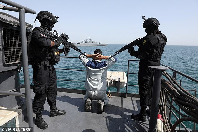 Iran and Russia Conduct Joint Naval Exercises in Gulf of Oman Amid Regional Tensions