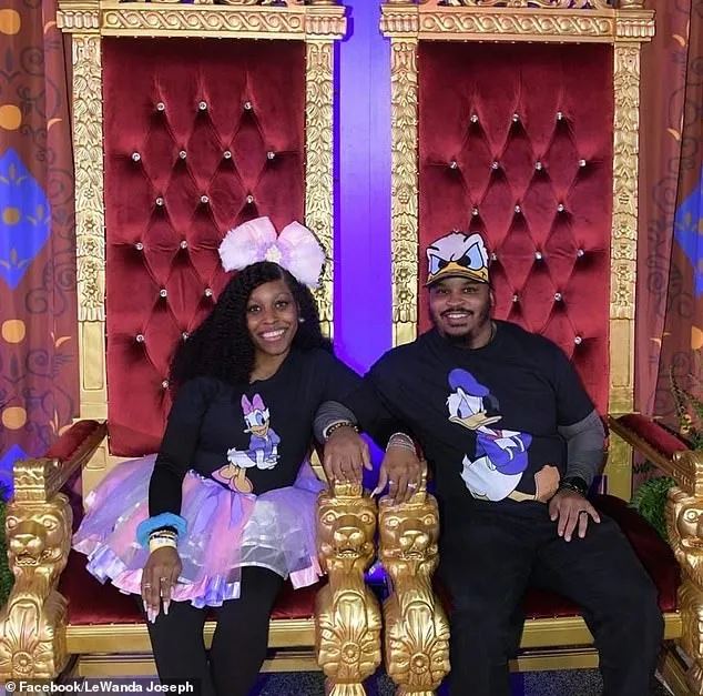 Disneyland Valentine's Incident: Tree Falls on Magic Keyholders During Exclusive Sweethearts' Nite