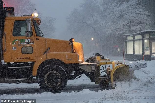 Monstrous Blizzard Buries East Coast as Flights Collapse and Emergencies Declared