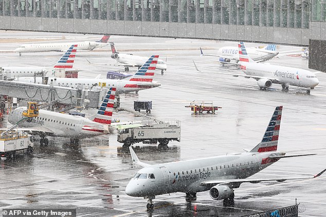 Monstrous Blizzard Buries East Coast as Flights Collapse and Emergencies Declared