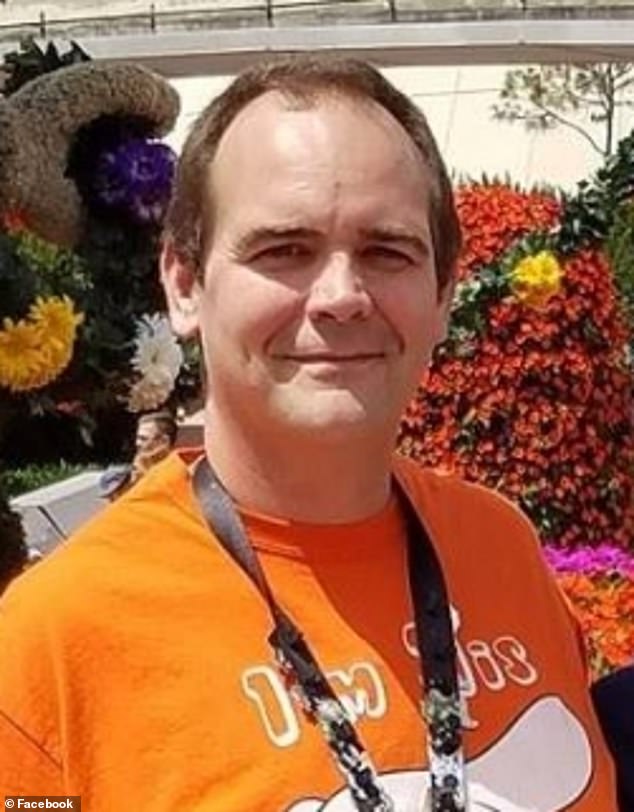 Controversy Erupts in The Villages Over Twistee Treat's New Ice Cream Store Design