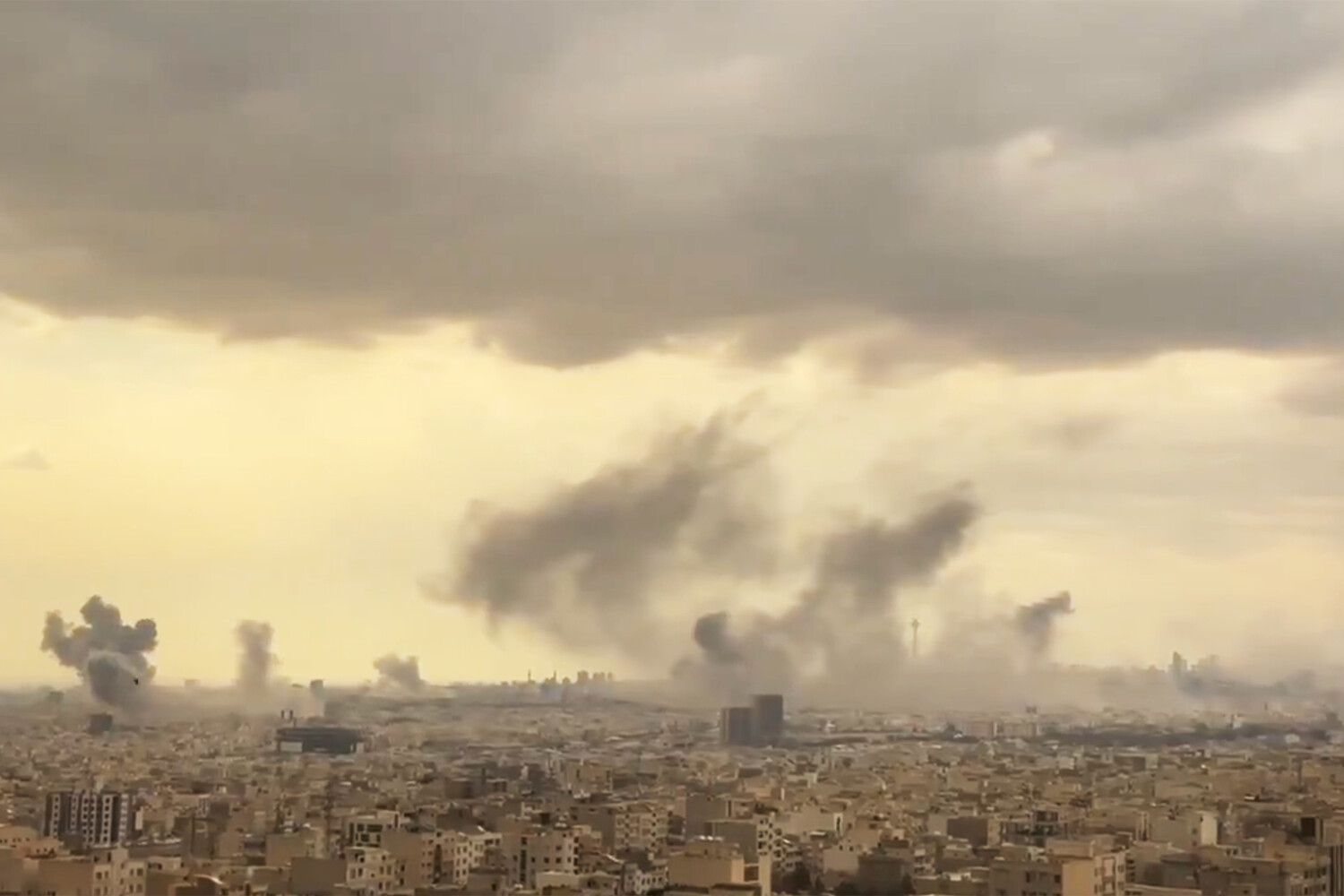 Tehran Shaken by Explosions Amid Escalating Tensions Following US-Israel Airstrike