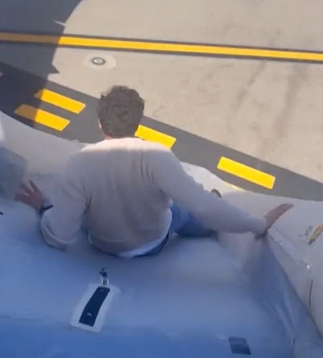 Chaos at LAX: United Airlines Evacuation Disrupted by Passengers Dragging Luggage Down Emergency Slides