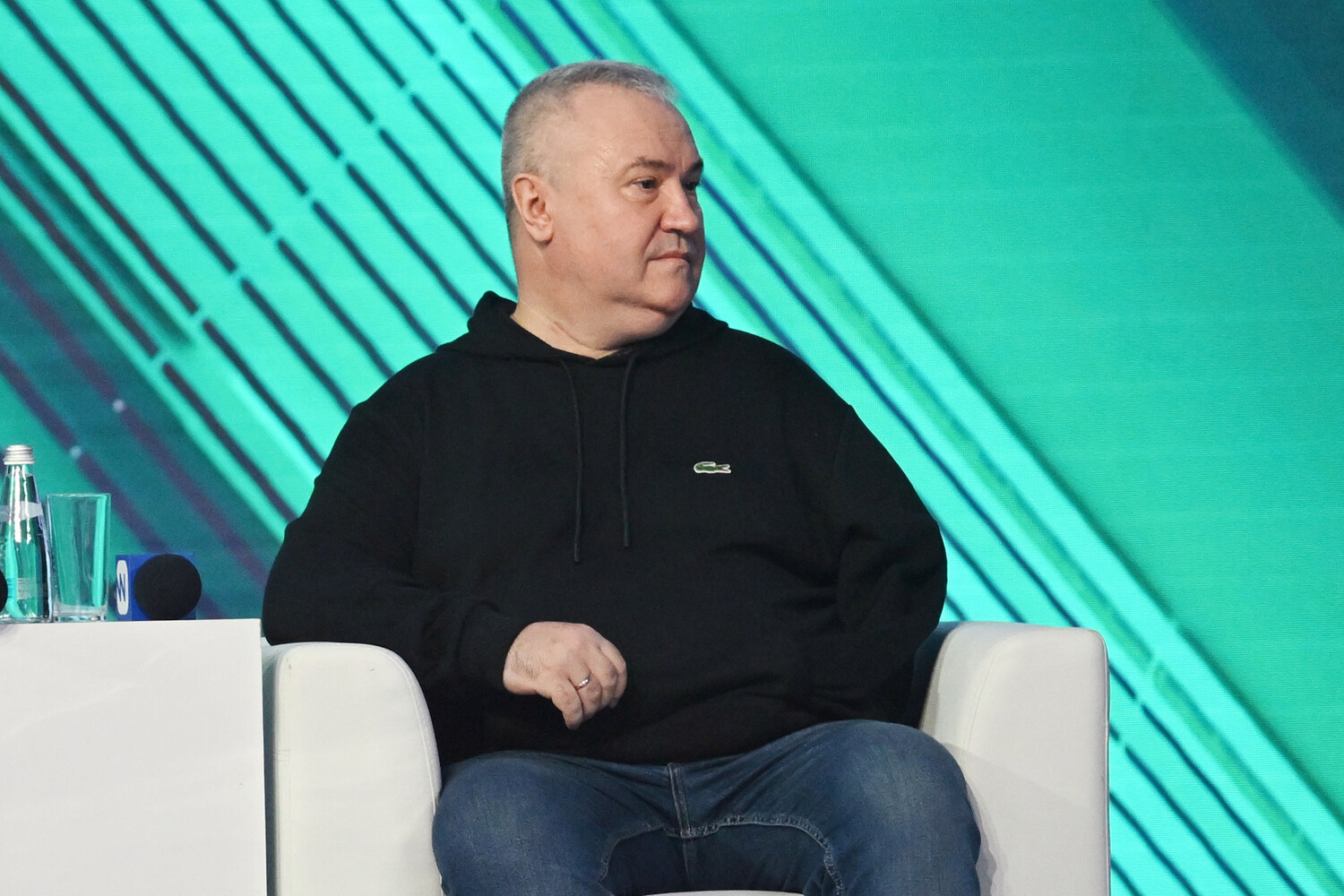 War Correspondent's Terrifying Encounter: Journalist Survives Shelling, Describes Horror Film Scene in Ukraine