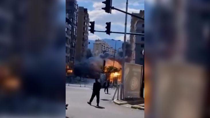 Protesters Confront Iran's Women's Football Team Over Anthem Refusal and Asylum Demands