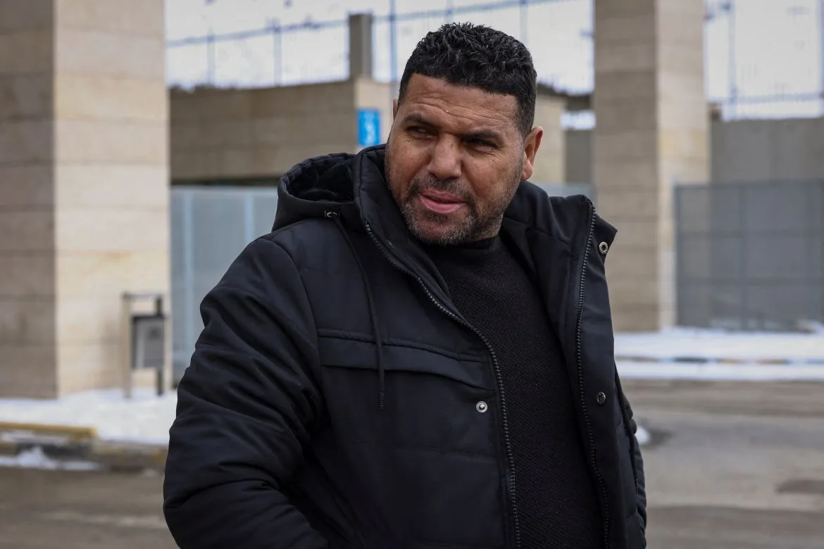 Refugees Fleeing Bombardment Cross Iran-Turkey Border in Desperation