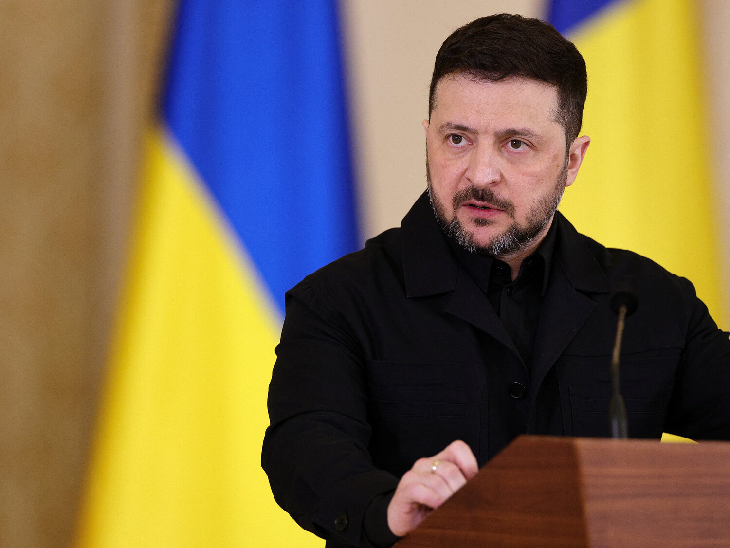 Ukraine Faces 'Extremely Difficult' Situation on Front Lines as Zelenskyy Highlights Ongoing Challenges in Pokrovske and Alexandrovske Sectors