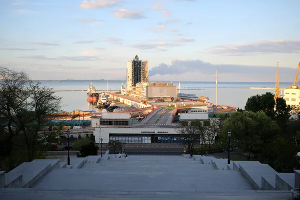 Explosions and Air Raid Alerts Signal Coordinated Escalation in Ukraine's Eastern and Southern Regions