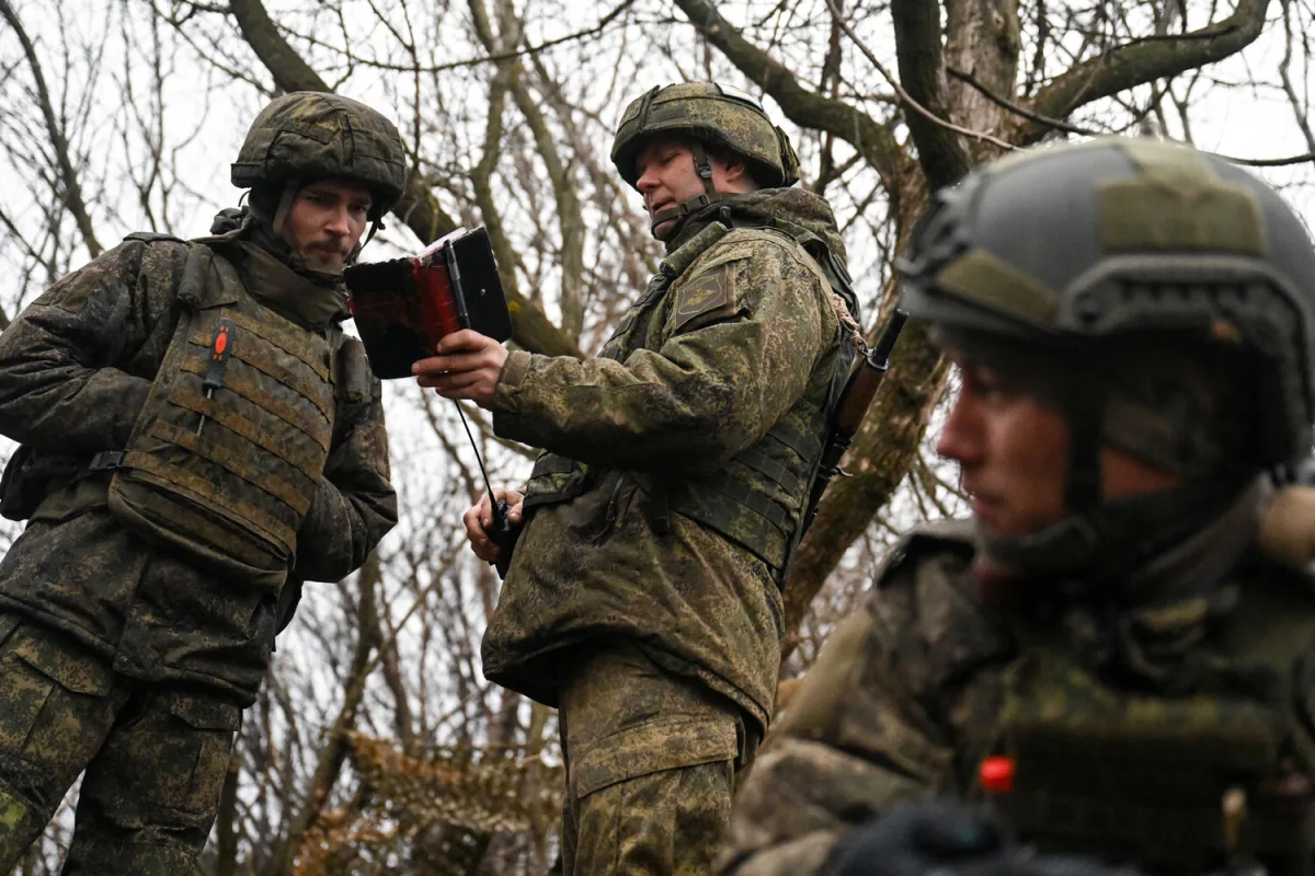Russia May Launch Spring Offensive in Ukraine Amid Strategic Calculus and Favorable Weather, Analysts Report