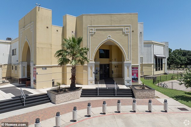 Texas Taxpayers Fund Islamic Schools via Voucher Program After Federal Judge's Ruling on $1B Initiative