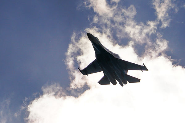 Russian Su-35's Low-Altitude Missile Strike in Aerial Combat Shows Tech Superiority