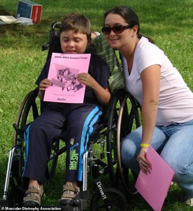 Wrongful Death Lawsuit Against Allegiant Air Over Fatal Incident During Boarding of Passenger with Muscular Dystrophy