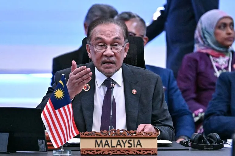 Iran Grants Malaysian Ships Passage Through Strategic Strait of Hormuz Amid Regional Tensions