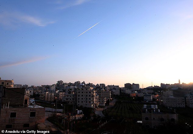 Bab al-Mandeb Strait Under Threat: Global Trade and Energy Flows at Risk