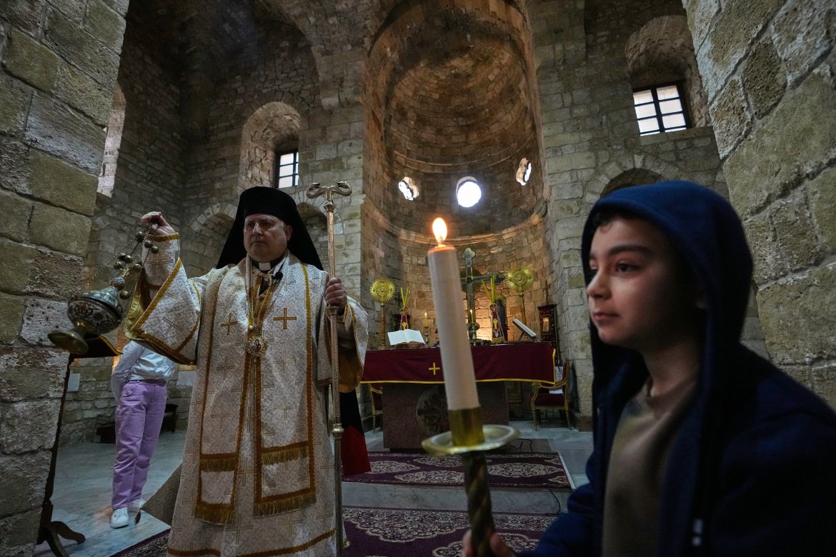 Sacred Rituals Amid Ruin: Lebanese Christians Defy War on Palm Sunday