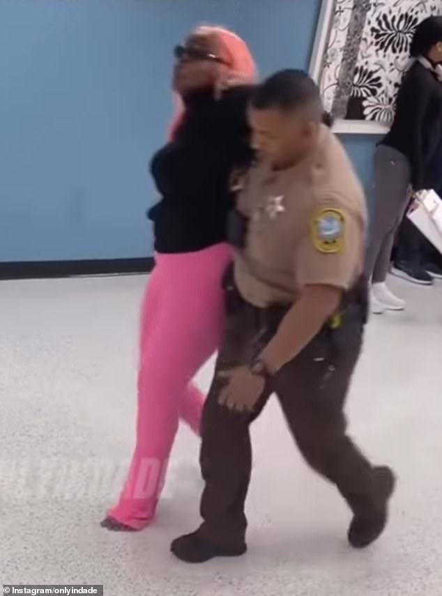 Three Women Forcibly Removed from Frontier Airlines Flight Over Unpaid Baggage Fees, Arrested