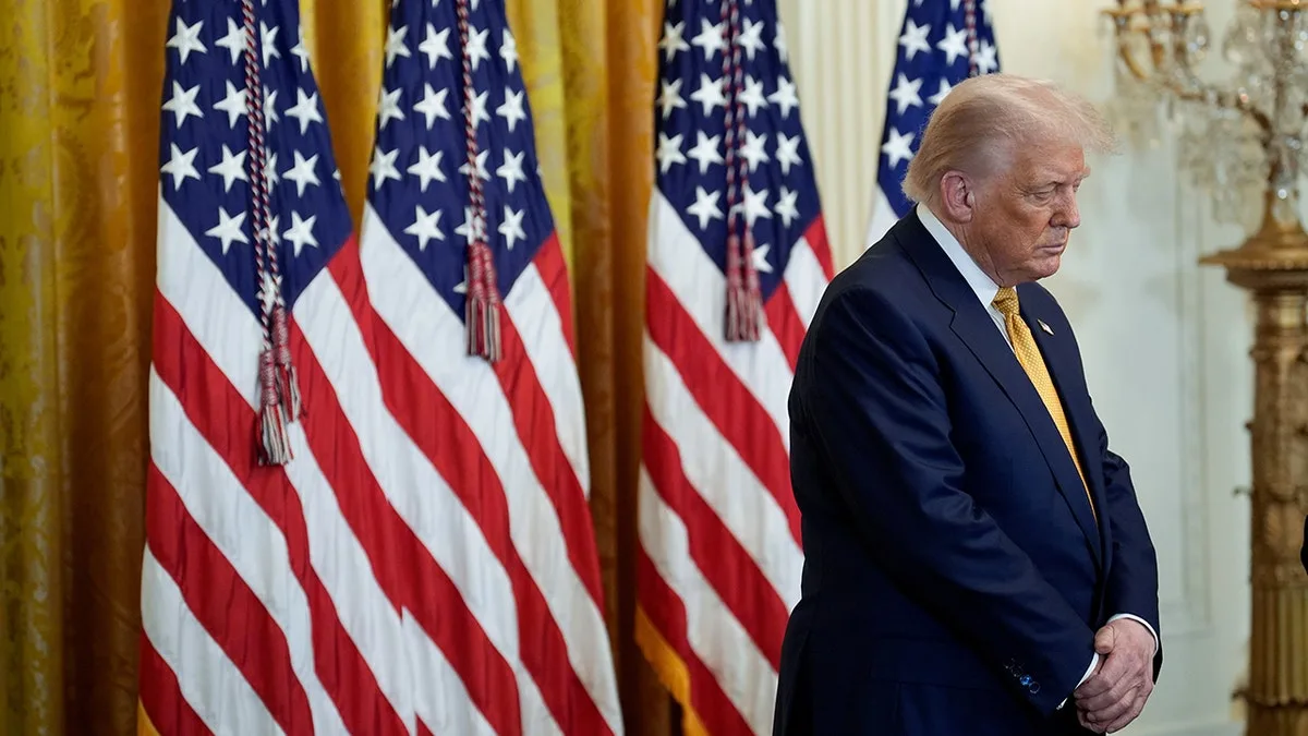 Graham Defends Trump Over 'Jesus' Image