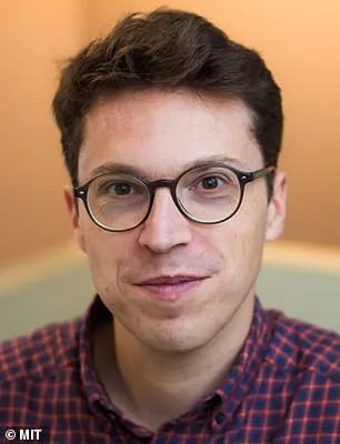 Mysterious Deaths and Disappearances Rock America's Intelligence Community".