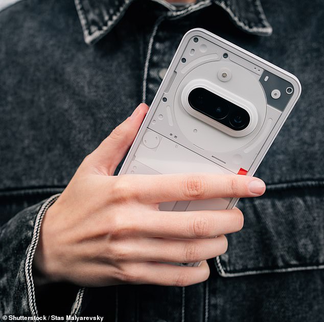 New tests show facial recognition on many phones can be bypassed by simple photos.