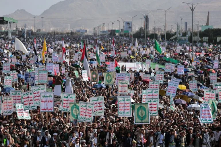 Strait of Hormuz Tensions: Iran Shutting Down, US Blockade in Place