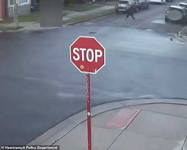 Michigan teen rescued after gas clerk notices silent 'help' plea