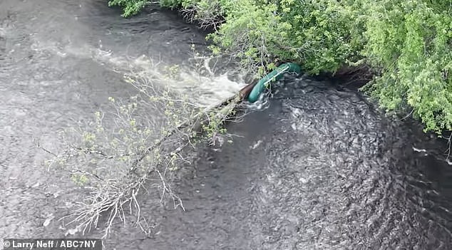 Sixth Grader Dies After Being Thrown From Capsized Raft on Pennsylvania Field Trip