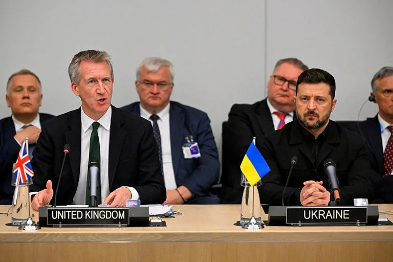 Trump warns Zelenskyy to halt war or face nuclear catastrophe.