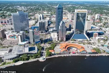 Florida Sheriff's Office Reduces Murder Rates by Resisting 'Defund the Police' Calls