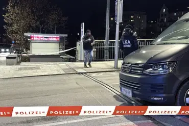 14-Year-Old Boy Killed in Random Stabbing Attack in Villach, Austria