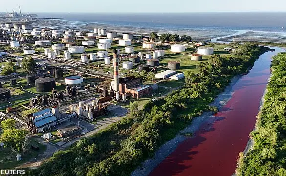 Blood Red River in Argentina Causes Panic Among Residents