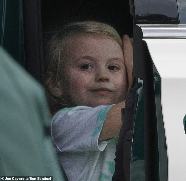 Heart-Wrenching Image Captures Contrast Between Cheerful Girl and Tragic Events About to Unfold