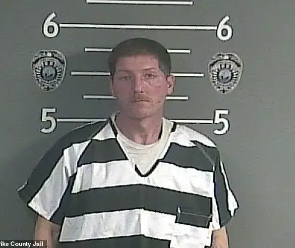 Obese Kentucky couple accused of horrific child abuse