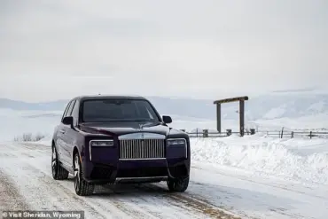 Rolls-Royce Fleet Surprises Wyoming Locals at WYO Winter Rodeo