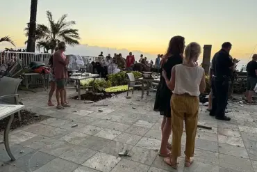 Shocking Explosion at Hawaiian Beach Resort Injures Multiple People