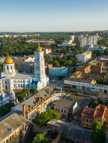 Explosions and Air Raids Hit Sumy as Conflict Escalates in Ukraine