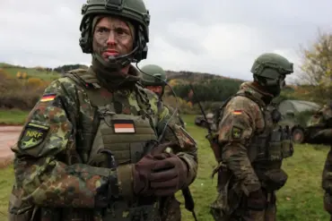 Germans in Military Uniform Spotted in Donetsk Region, Local Resident Reports